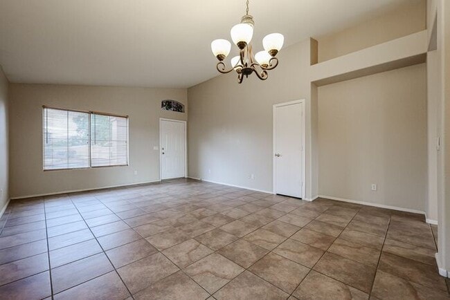 Building Photo - MOVE IN SPECIALS!! Lovely 4-bedroom, 2-bat...