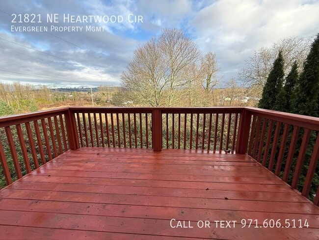 Building Photo - 21821 NE Heartwood Cir