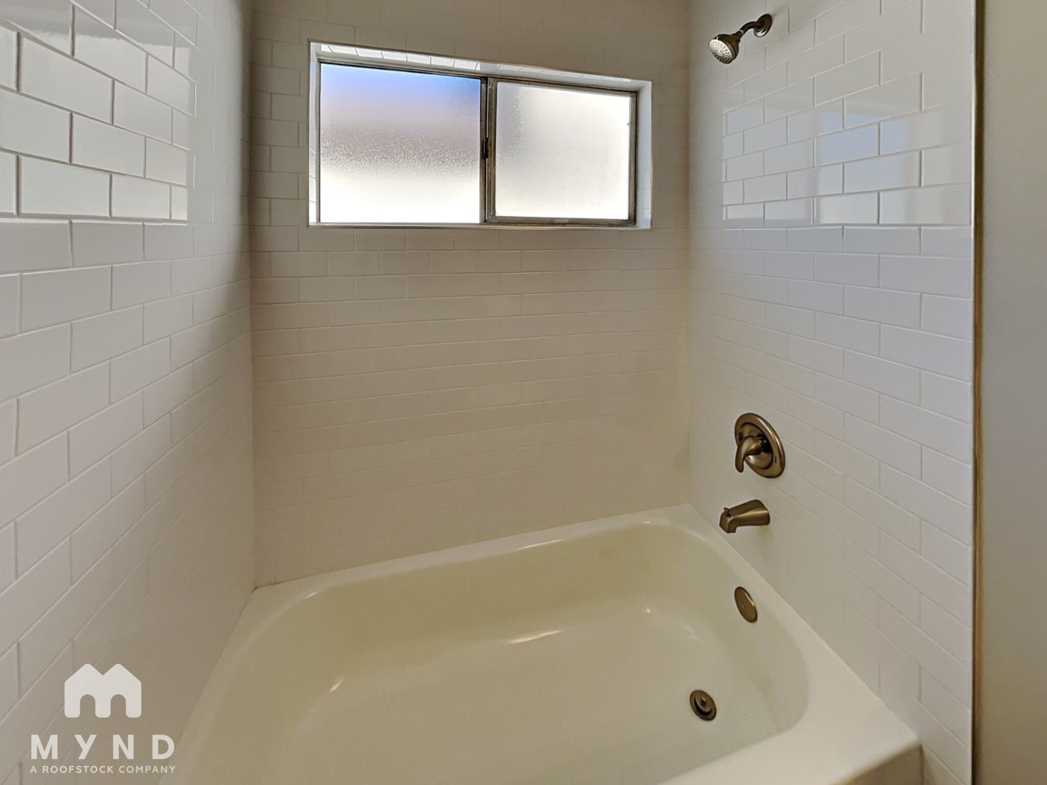 Building Photo - 2451 Townsquare Dr