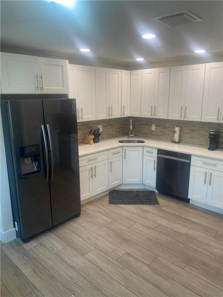 Building Photo - 9262 Birmingham Dr