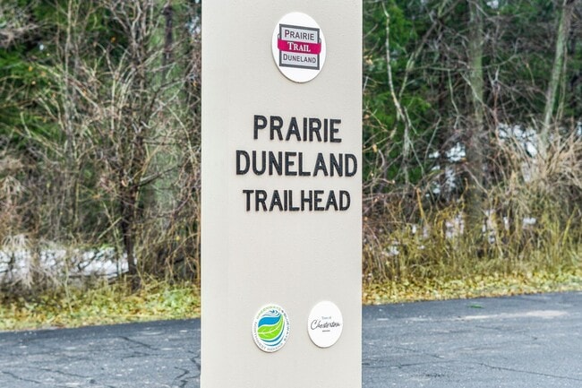 Building Photo - 2 bedroom / 1.5 bathroom Townhome for rent in Chesterton