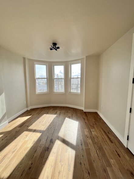 131 Hancock Ave 1R - 132 Hancock Ave