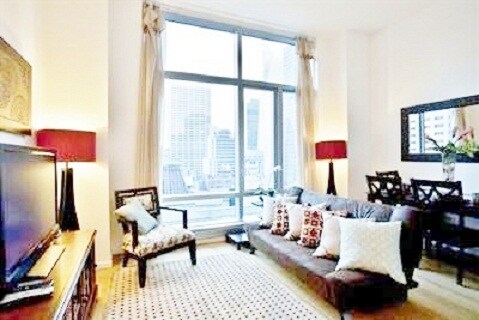 Building Photo - 18 W 48th St
