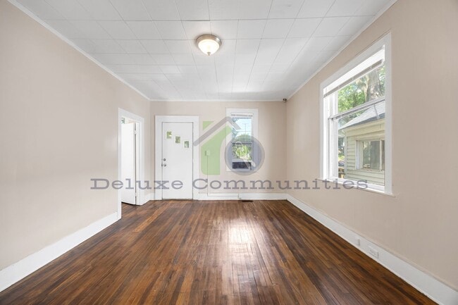 Building Photo - 62 Quimby St NE