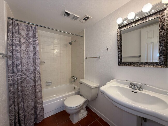 Building Photo - 2250 Bering Dr