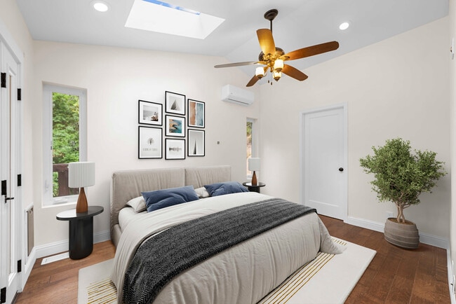 Building Photo - 975 Logan Creek Rd