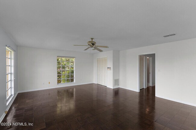 Building Photo - 185 San Juan Dr
