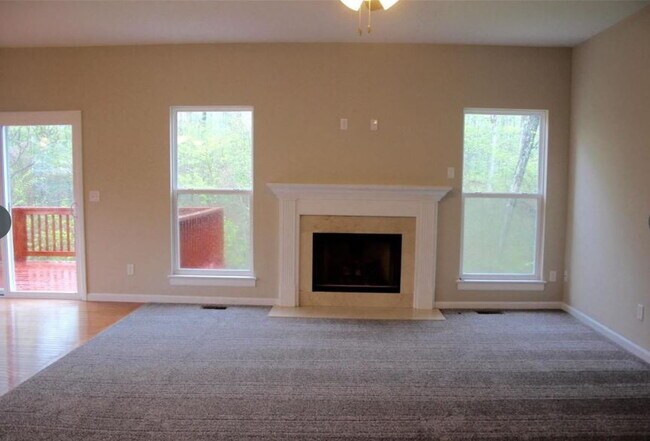 Building Photo - Spacious Ranch Home with Finished Lower Level in Herculaneum