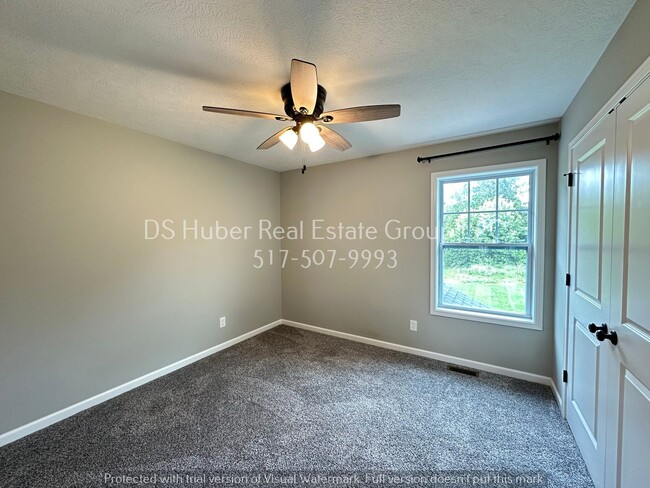 Building Photo - 2960 Medinah Dr