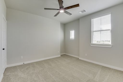 Building Photo - EDGEWOOD ESTATES NOW PRE-LEASING! LUXURIOU...