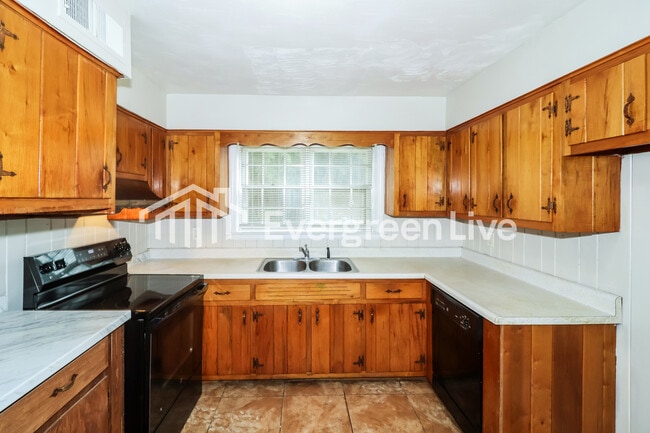 Building Photo - 5013 Knight Arnold Rd