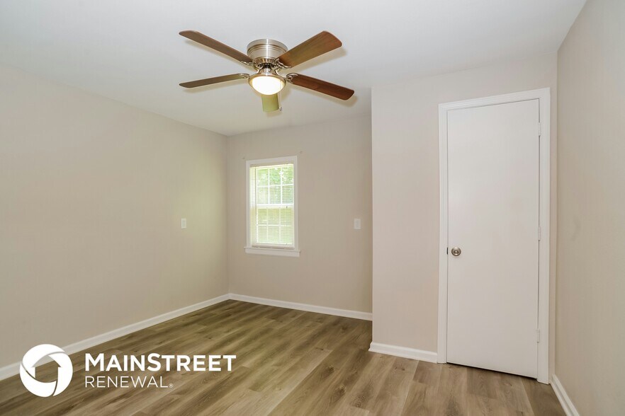 Building Photo - 9642 McGee St