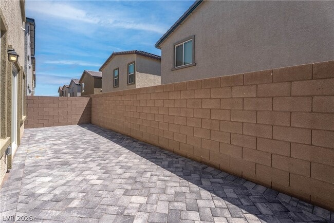 Building Photo - 9938 S Ullom Dr