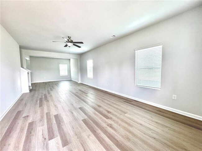 Building Photo - 11075 Suria Dr