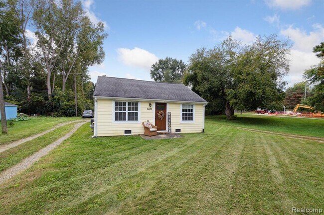Building Photo - 6149 Waldon Rd