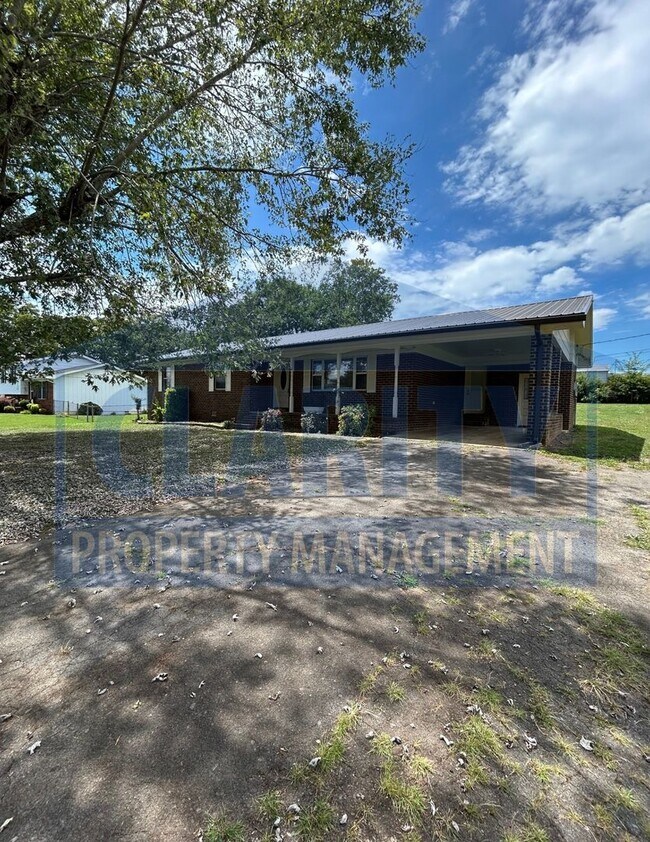 Primary Photo - Three bedroom ranch-style home!