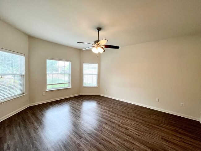 Building Photo - 108 Major Lee Ln