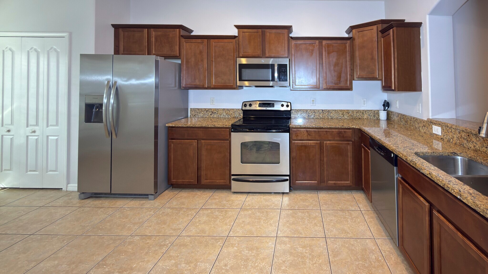 Building Photo - 4046 Mountain Chestnut Way