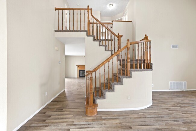 Building Photo - 3353 Silvertip Rd