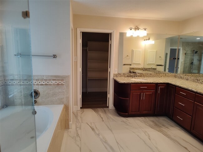 Building Photo - 4127 N Nolan Pl