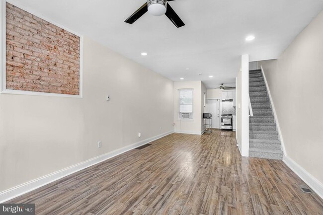 Building Photo - 1717 Fernon St