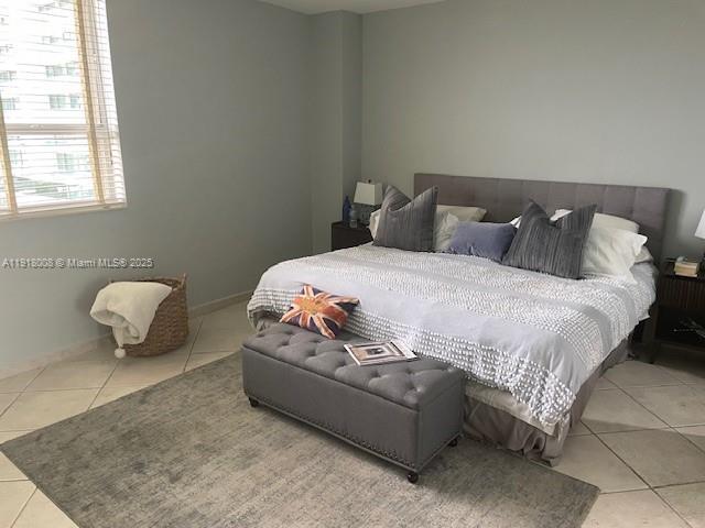 Building Photo - 10185 Collins Ave