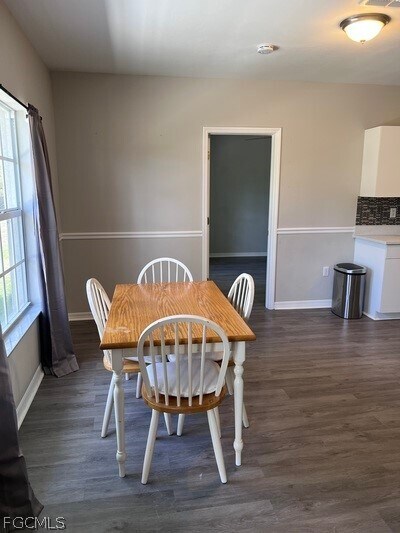 Building Photo - 1107 Enrique St E