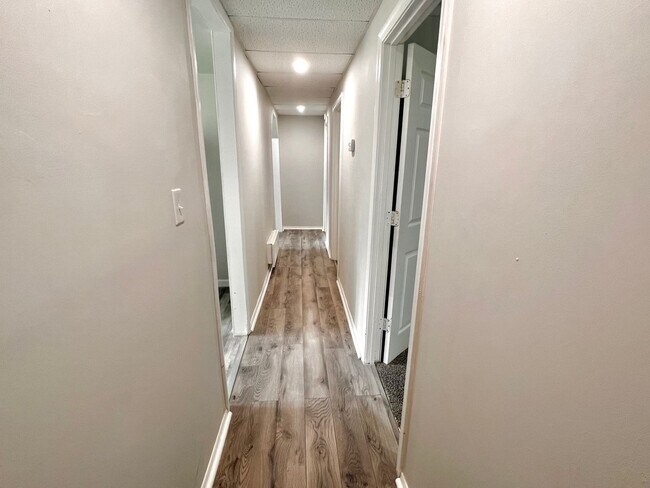 Building Photo - King St.