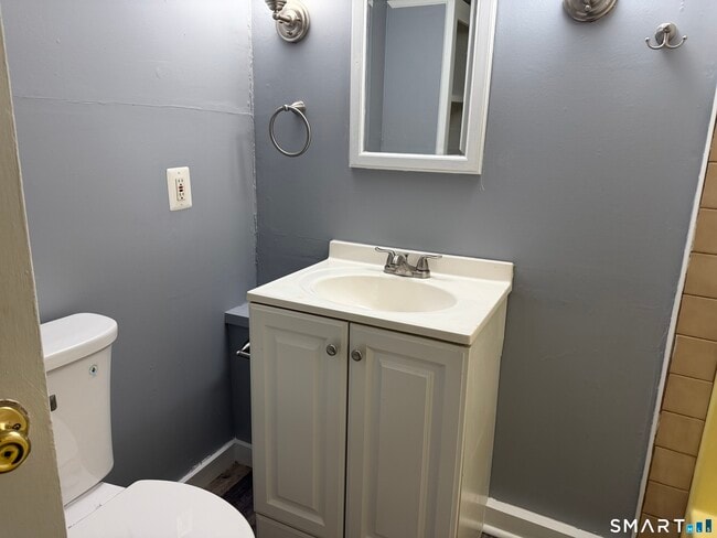 Building Photo - 144 Wetmore Ave