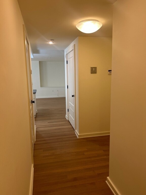 Building Photo - 10 Linwood St