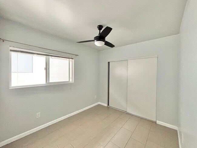 Building Photo - 626 Benton Wy