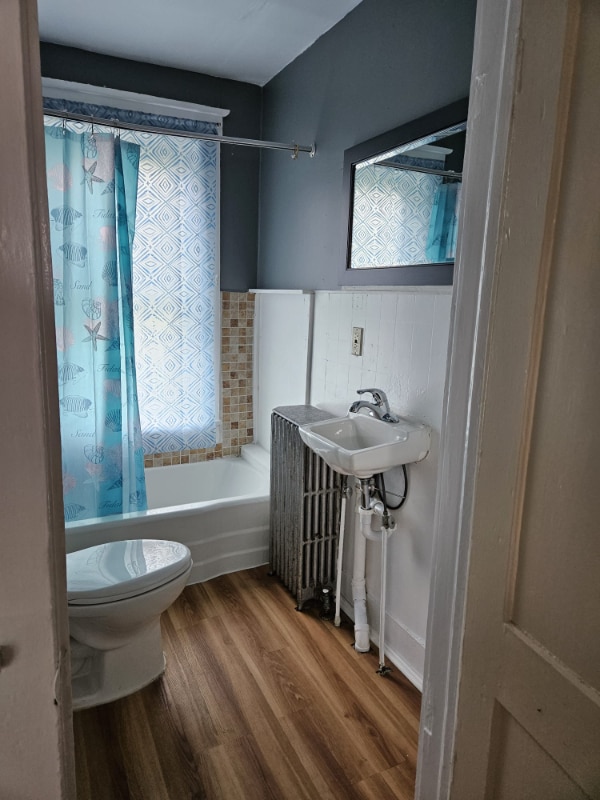 Building Photo - 9 Evergreen Ave