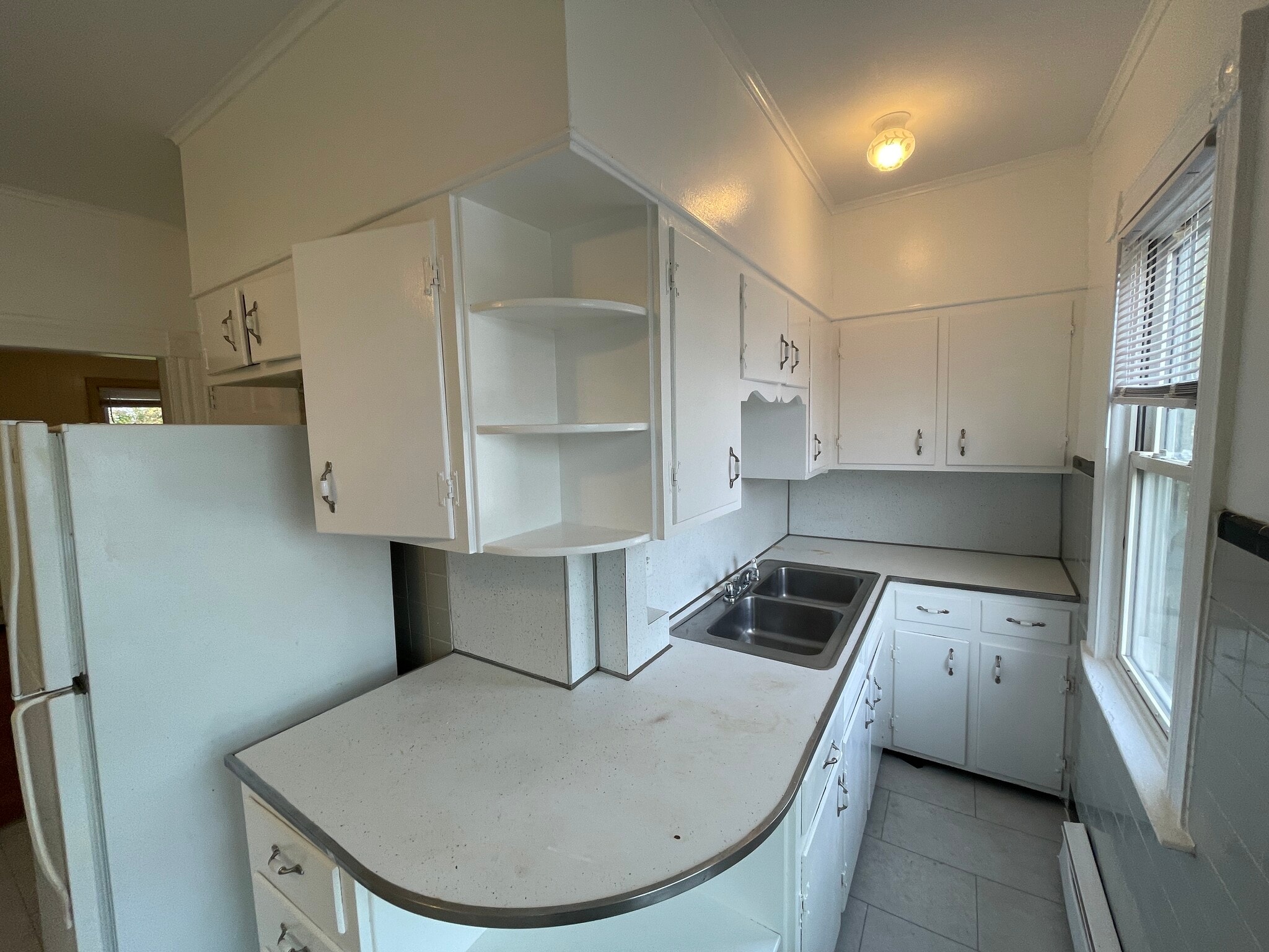 Building Photo - 515 Columbus Ave