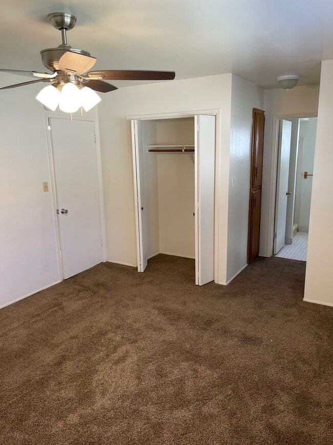 Building Photo - Large 3 Bedroom, 2 Bath Home on NE