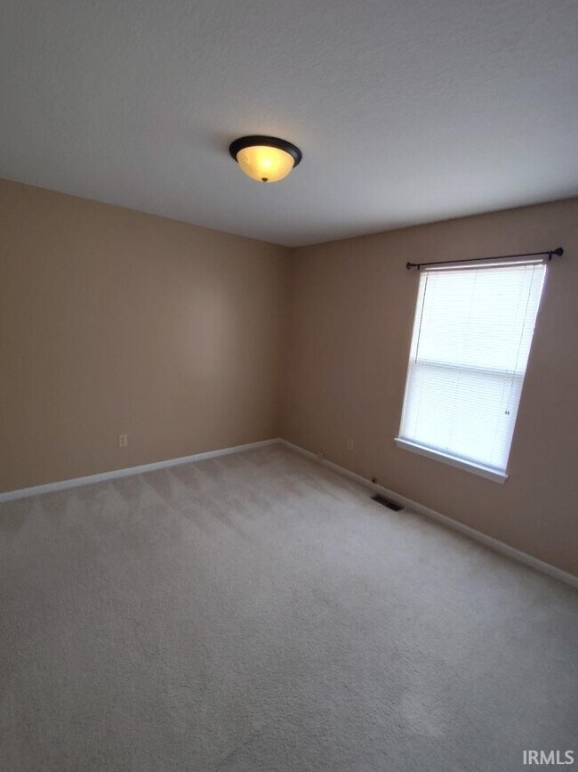 Building Photo - 9509 Hidden Village Pl