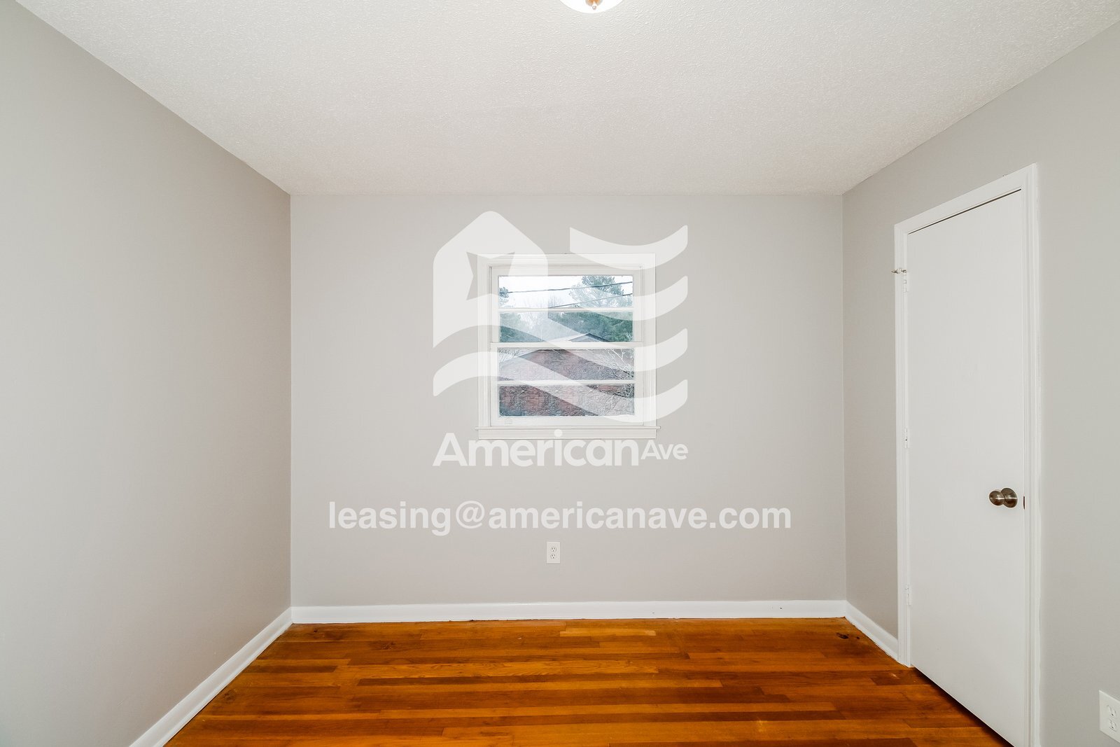Building Photo - 300 Forestwood Dr