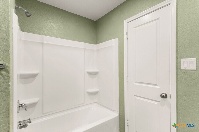 Building Photo - 2844 Rosefinch