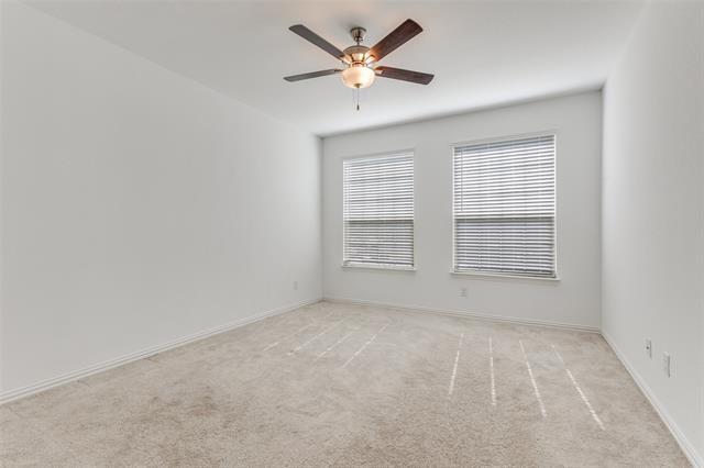 Building Photo - 10041 Elkhorn Dr