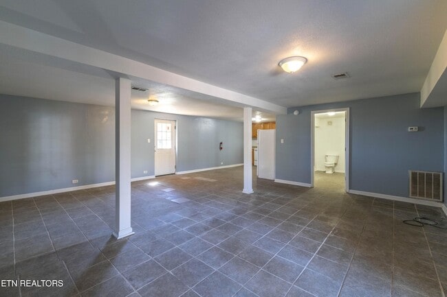 Building Photo - 241 Harless Rd