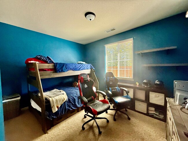 Building Photo - Great home in a cul de sac