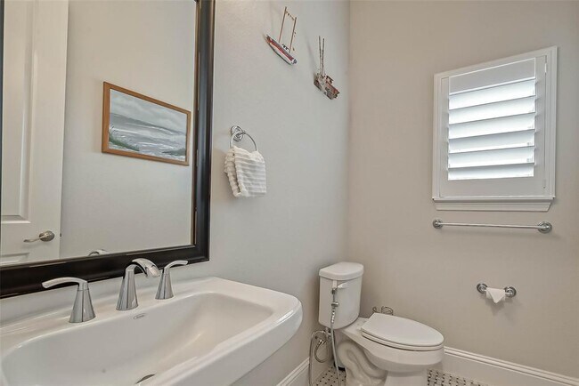 Building Photo - 13306 Stoneleigh Terrace Dr