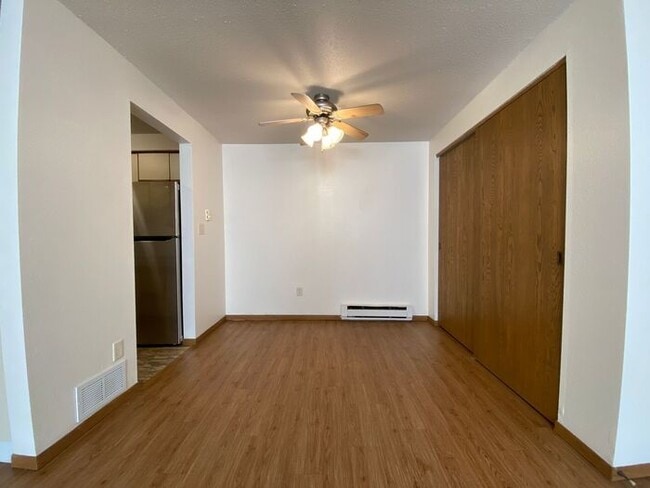Building Photo - $1,095 | 2 Bedroom, 1 Bathroom Apartment | No Pets | Available for an August 1st, 2026 Move In!