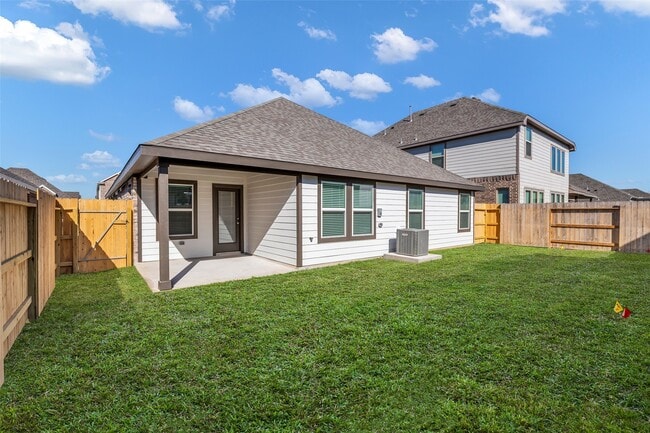 Building Photo - 2215 Villa Bella Ln