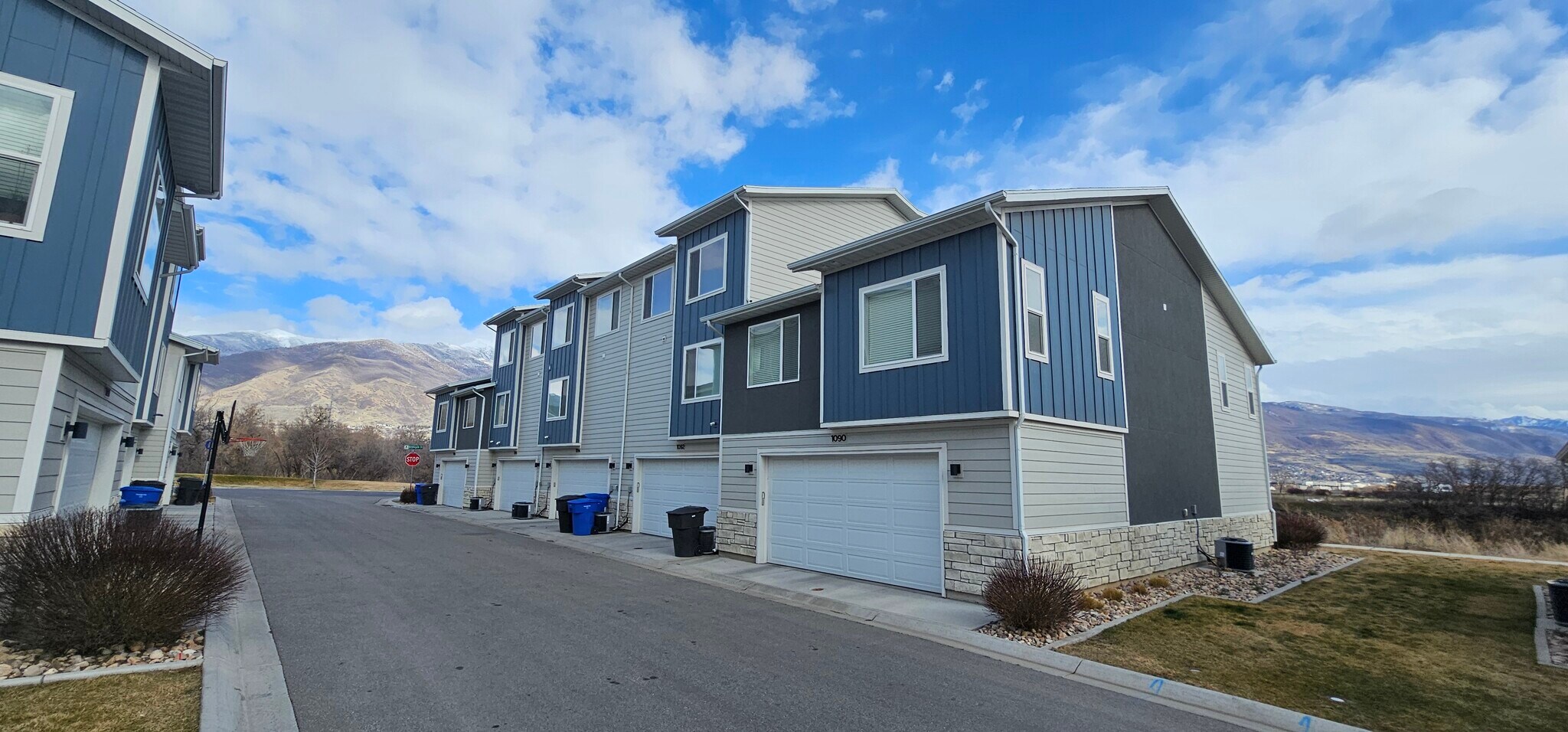 Building Photo - 1096 N 1840 W