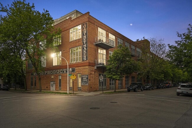 Building Photo - 2111 W Churchill St