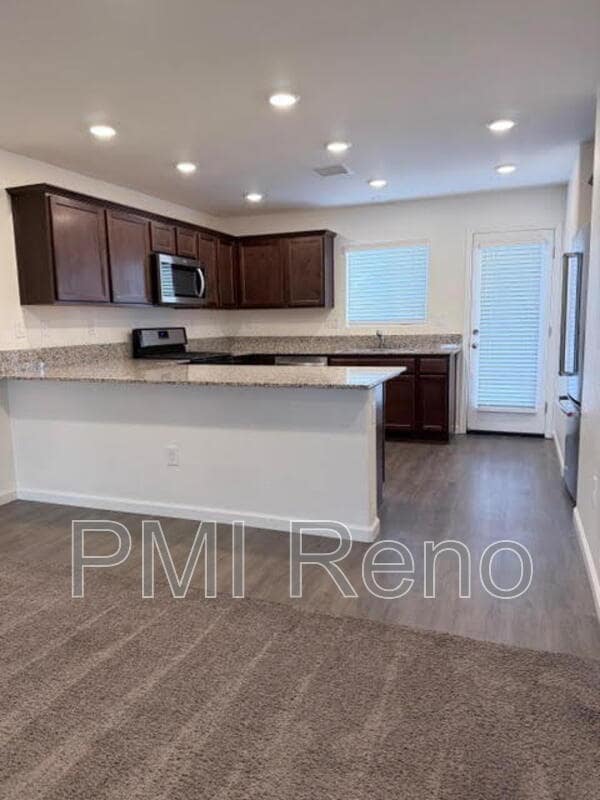 Building Photo - 645 McGill Dr