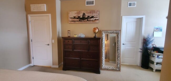Building Photo - 6305 Locarno Dr