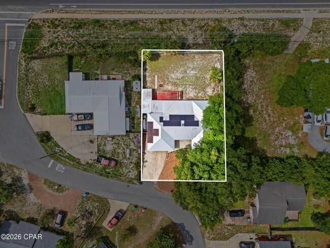 Building Photo - 136 Colina Cir