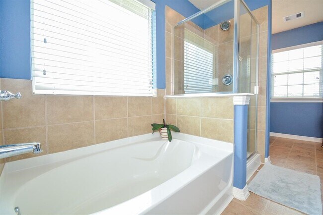 Building Photo - 3322 Aegean Dr
