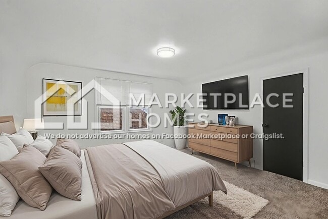 Building Photo - 15915 Sussex St